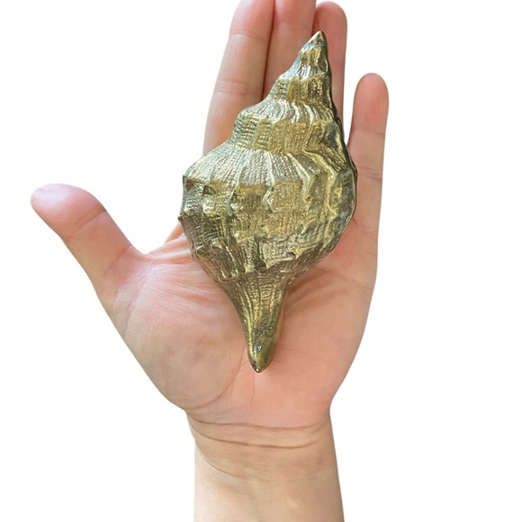 Vintage Brass Conch Shell Sculpture Home Decor Coastal Grandma Boho Paperweight - Picture 5 of 8